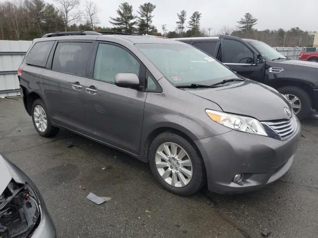 Photo 3 VIN: 5TDDK3DC6BS029682 - TOYOTA SIENNA XLE 