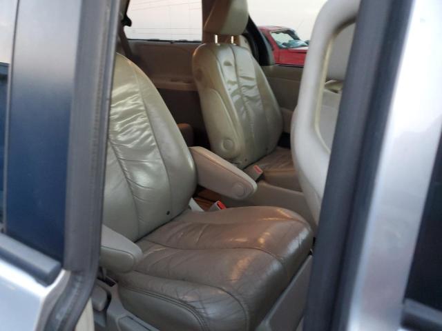 Photo 10 VIN: 5TDDK3DC6BS029701 - TOYOTA SIENNA XLE 