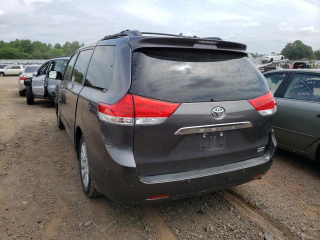 Photo 2 VIN: 5TDDK3DC6CS036469 - TOYOTA SIENNA XLE 