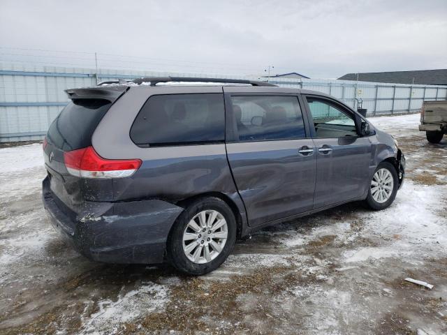 Photo 2 VIN: 5TDDK3DC6CS036536 - TOYOTA SIENNA XLE 