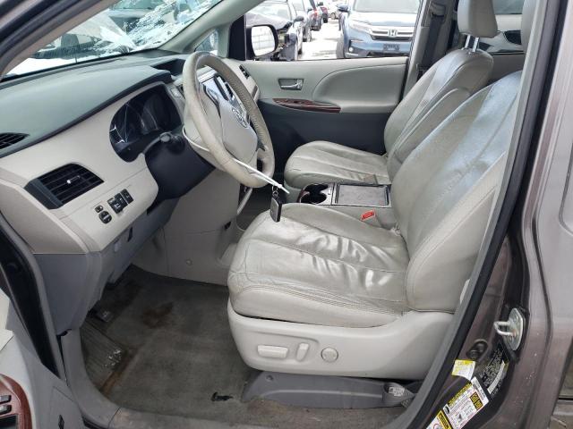 Photo 6 VIN: 5TDDK3DC6CS036536 - TOYOTA SIENNA XLE 