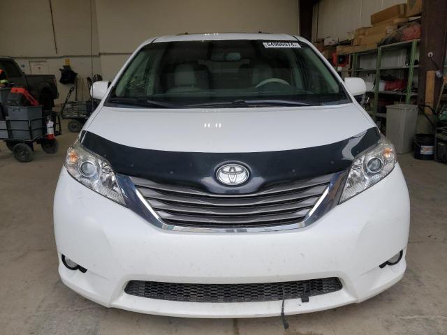 Photo 4 VIN: 5TDDK3DC6CS037783 - TOYOTA SIENNA XLE 