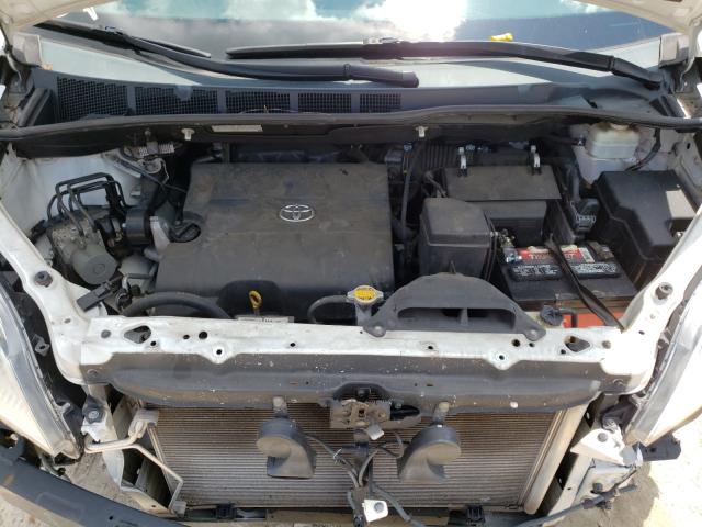 Photo 6 VIN: 5TDDK3DC6CS039291 - TOYOTA SIENNA XLE 