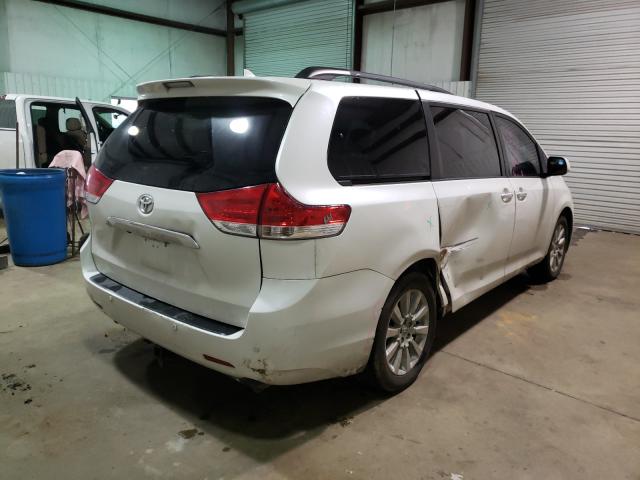 Photo 3 VIN: 5TDDK3DC6CS044376 - TOYOTA SIENNA XLE 