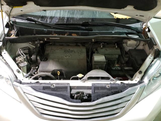 Photo 6 VIN: 5TDDK3DC6CS044376 - TOYOTA SIENNA XLE 