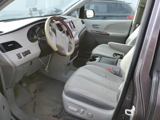 Photo 6 VIN: 5TDDK3DC6CS047312 - TOYOTA SIENNA XLE 