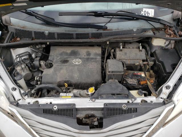 Photo 6 VIN: 5TDDK3DC6CS048783 - TOYOTA SIENNA XLE 