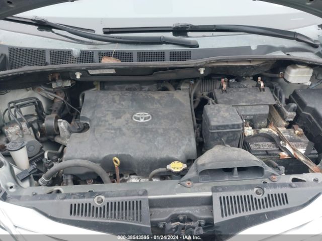 Photo 9 VIN: 5TDDK3DC6DS049529 - TOYOTA SIENNA 