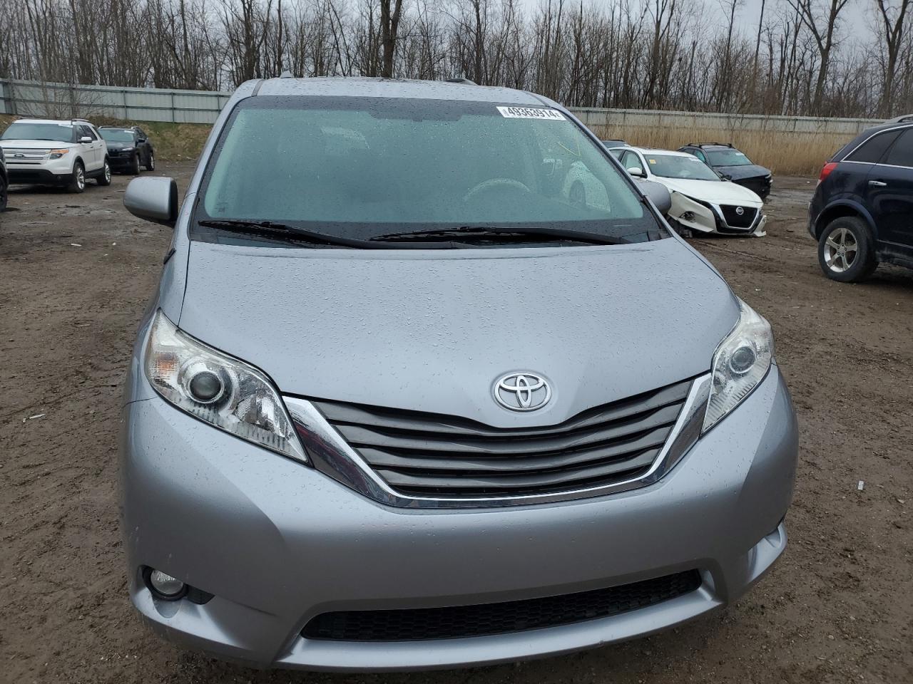 Photo 4 VIN: 5TDDK3DC6DS051653 - TOYOTA SIENNA 