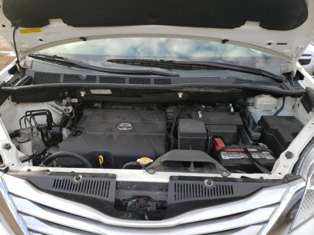 Photo 6 VIN: 5TDDK3DC6DS051720 - TOYOTA SIENNA XLE 