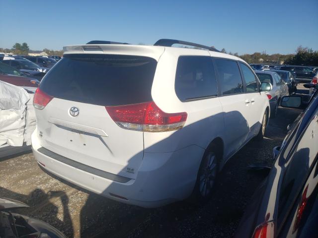 Photo 3 VIN: 5TDDK3DC6DS065164 - TOYOTA SIENNA XLE 