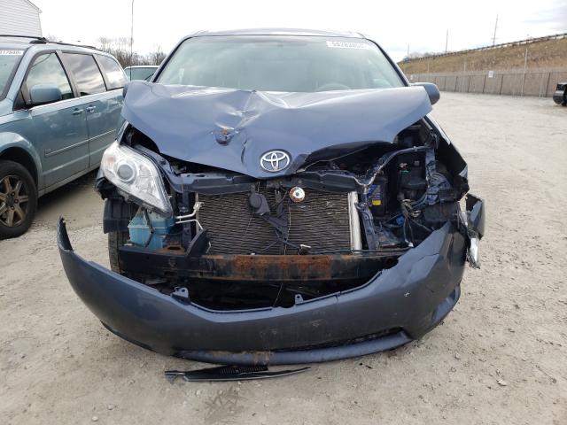 Photo 8 VIN: 5TDDK3DC6DS066296 - TOYOTA SIENNA XLE 