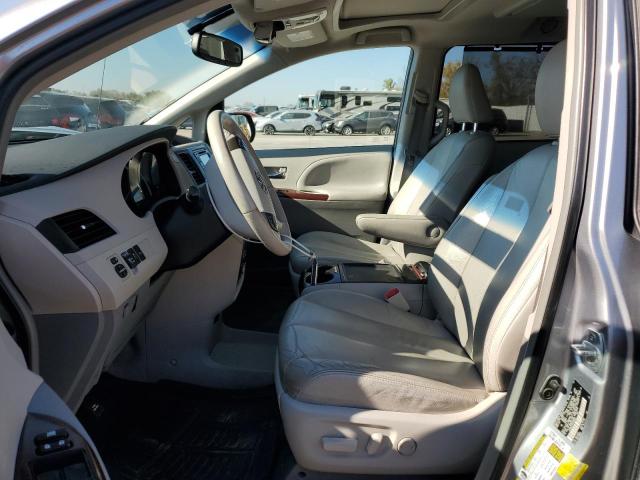 Photo 6 VIN: 5TDDK3DC6DS066685 - TOYOTA SIENNA XLE 