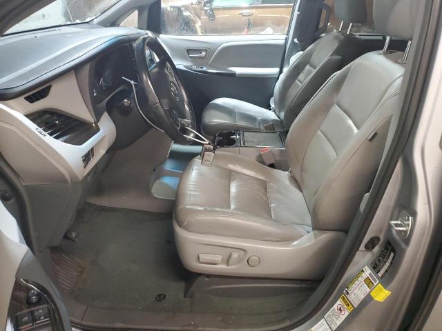 Photo 6 VIN: 5TDDK3DC6GS129174 - TOYOTA SIENNA XLE 