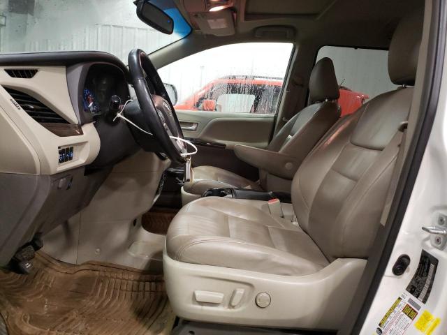 Photo 6 VIN: 5TDDK3DC6GS135847 - TOYOTA SIENNA XLE 