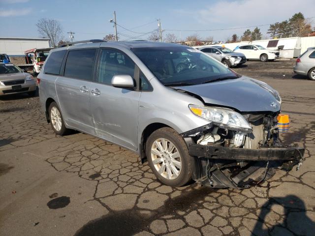 Photo 3 VIN: 5TDDK3DC6GS136464 - TOYOTA SIENNA XLE 