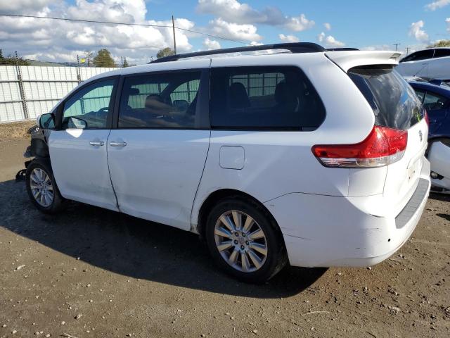 Photo 1 VIN: 5TDDK3DC7BS002751 - TOYOTA SIENNA XLE 