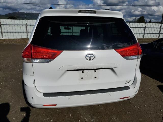 Photo 5 VIN: 5TDDK3DC7BS002751 - TOYOTA SIENNA XLE 