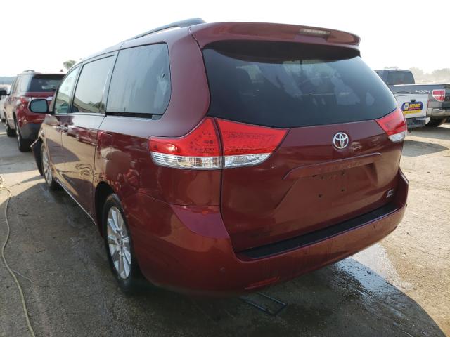 Photo 2 VIN: 5TDDK3DC7BS004340 - TOYOTA SIENNA XLE 