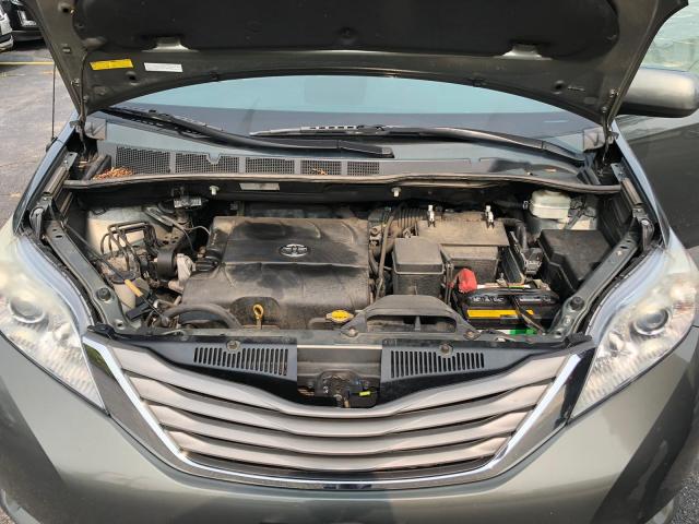 Photo 9 VIN: 5TDDK3DC7BS006833 - TOYOTA SIENNA XLE 