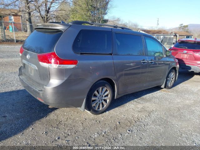 Photo 3 VIN: 5TDDK3DC7BS012244 - TOYOTA SIENNA 