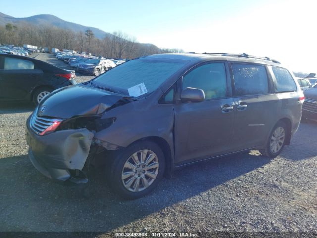 Photo 5 VIN: 5TDDK3DC7BS012244 - TOYOTA SIENNA 