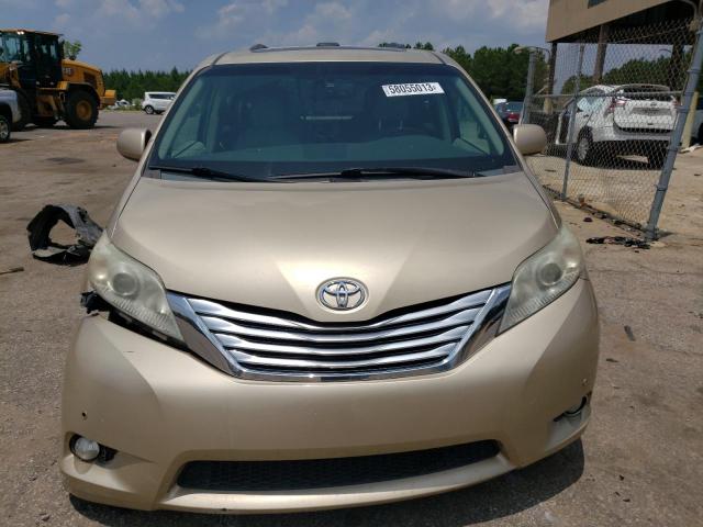 Photo 4 VIN: 5TDDK3DC7BS012776 - TOYOTA SIENNA XLE 