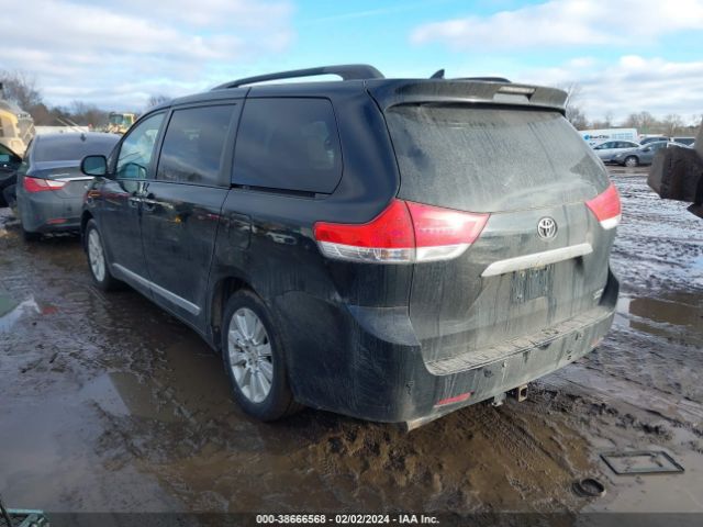 Photo 2 VIN: 5TDDK3DC7BS015791 - TOYOTA SIENNA 