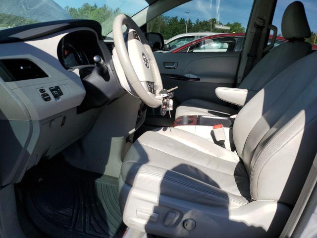 Photo 6 VIN: 5TDDK3DC7BS020263 - TOYOTA SIENNA XLE 