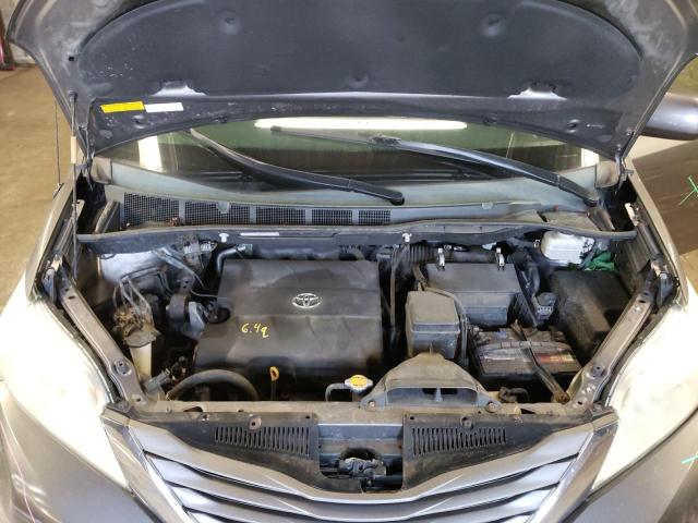 Photo 11 VIN: 5TDDK3DC7BS021011 - TOYOTA SIENNA XLE 