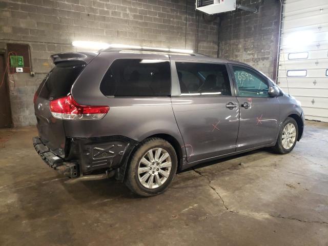 Photo 2 VIN: 5TDDK3DC7BS021011 - TOYOTA SIENNA XLE 