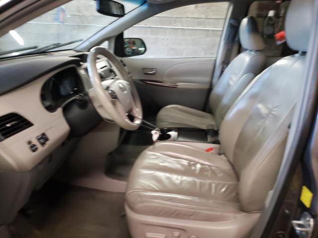 Photo 6 VIN: 5TDDK3DC7BS021011 - TOYOTA SIENNA XLE 