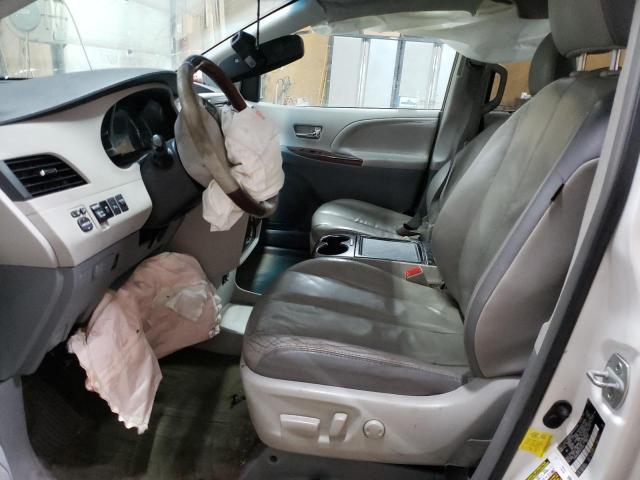 Photo 6 VIN: 5TDDK3DC7CS031894 - TOYOTA SIENNA XLE 