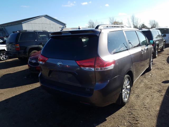 Photo 3 VIN: 5TDDK3DC7CS035105 - TOYOTA SIENNA XLE 