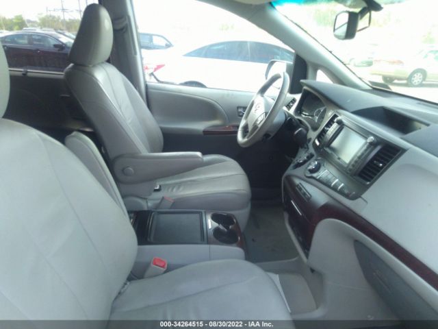 Photo 4 VIN: 5TDDK3DC7CS037775 - TOYOTA SIENNA 