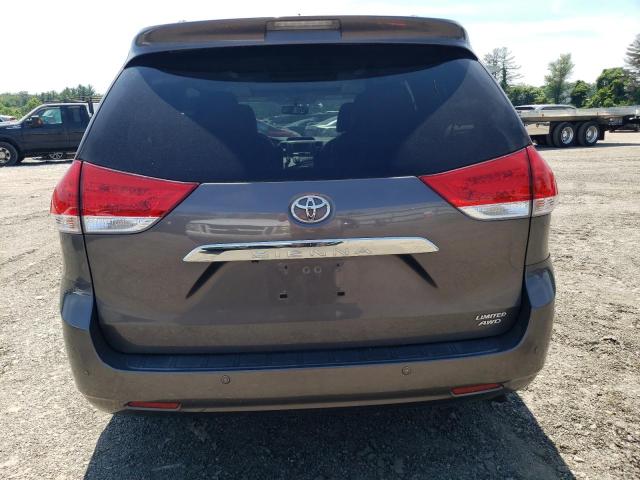 Photo 5 VIN: 5TDDK3DC7CS038067 - TOYOTA SIENNA XLE 