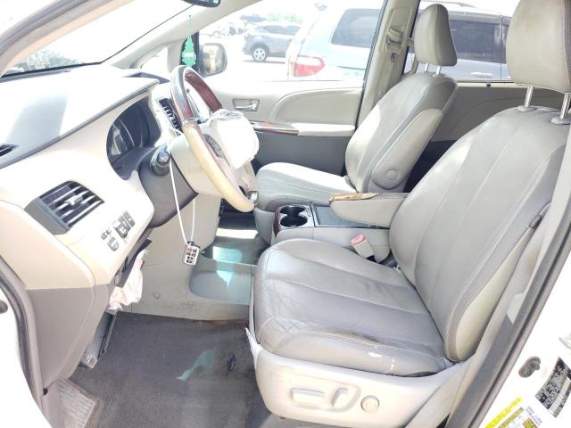 Photo 6 VIN: 5TDDK3DC7CS038604 - TOYOTA SIENNA XLE 