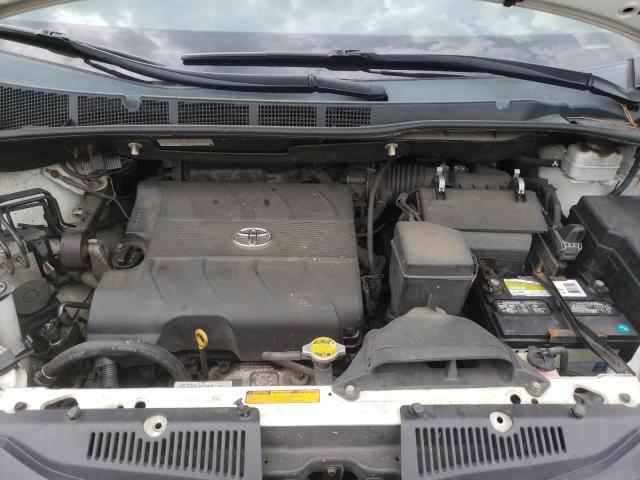 Photo 6 VIN: 5TDDK3DC7CS041082 - TOYOTA SIENNA XLE 