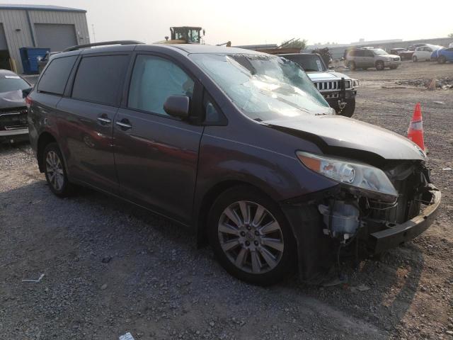 Photo 3 VIN: 5TDDK3DC7CS041745 - TOYOTA SIENNA XLE 