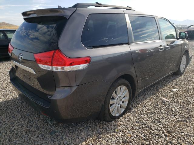 Photo 3 VIN: 5TDDK3DC7CS041809 - TOYOTA SIENNA XLE 