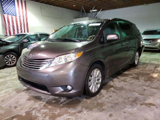 Photo 1 VIN: 5TDDK3DC7CS043477 - TOYOTA SIENNA 