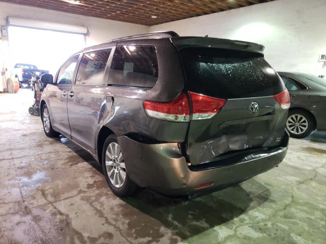 Photo 2 VIN: 5TDDK3DC7CS043477 - TOYOTA SIENNA 