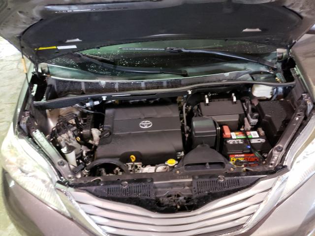 Photo 6 VIN: 5TDDK3DC7CS043477 - TOYOTA SIENNA 