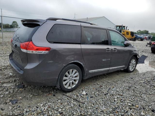 Photo 2 VIN: 5TDDK3DC7DS054822 - TOYOTA SIENNA XLE 