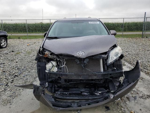 Photo 4 VIN: 5TDDK3DC7DS054822 - TOYOTA SIENNA XLE 