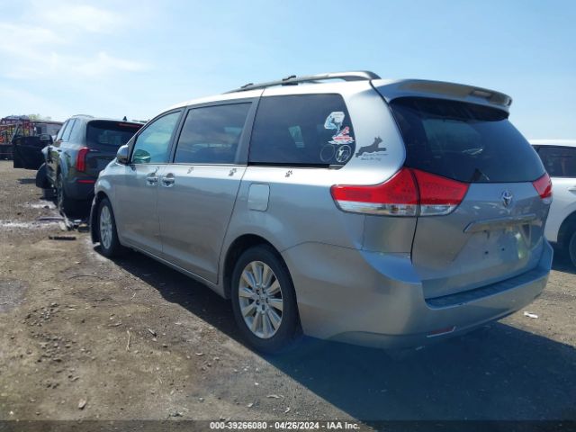 Photo 2 VIN: 5TDDK3DC7DS067442 - TOYOTA SIENNA 