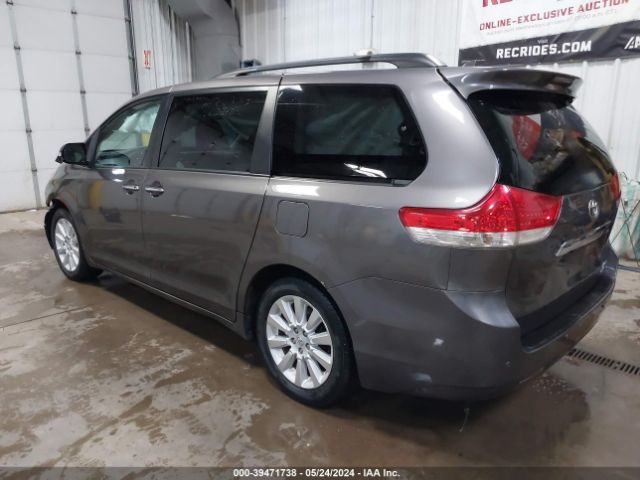 Photo 2 VIN: 5TDDK3DC7DS068476 - TOYOTA SIENNA 