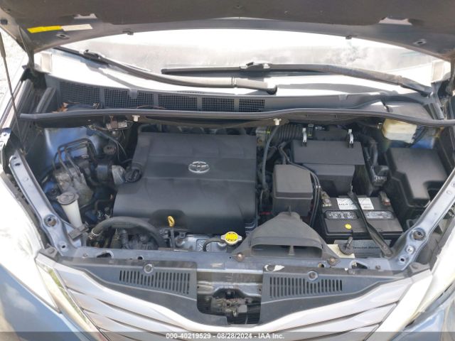 Photo 9 VIN: 5TDDK3DC7GS139129 - TOYOTA SIENNA 