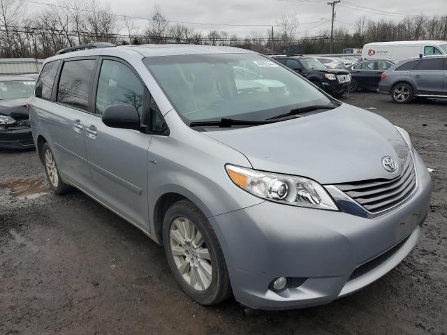 Photo 3 VIN: 5TDDK3DC7GS143679 - TOYOTA SIENNA XLE 