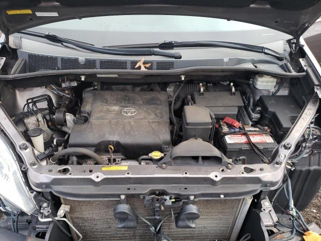 Photo 10 VIN: 5TDDK3DC8BS003519 - TOYOTA SIENNA XLE 